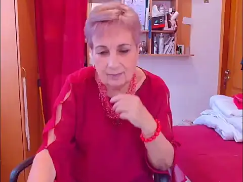 Victoria5643 online show from November 9, 2025, 11:03 am