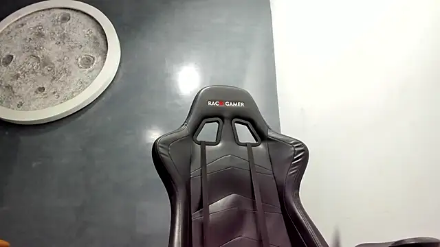 Snapshot of Bryan_Bronx chatting on October 7, 2025, 2:12 am Bryan Bronx online show from October 7, 2025, 2:12 am