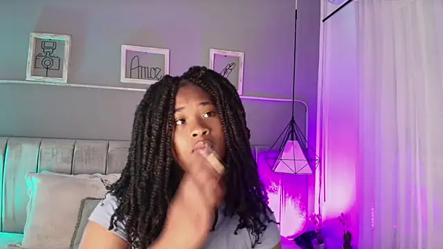 Anneth  M online show from March 22, 2025, 7:53 pm