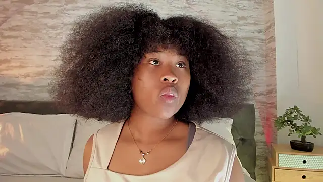 Anneth  M online show from September 29, 2025, 7:52 pm