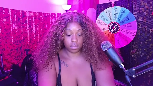cheriserozequeen online show from June 3, 2026, 5:50 pm
