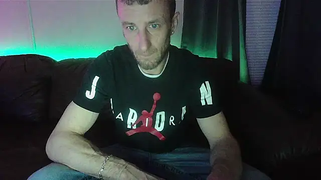 HungStud4You online show from February 23, 2025, 5:45 am