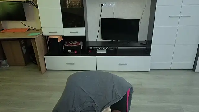 Snapshot of angryzan chatting on February 20, 2026, 6:26 am angryzan online show from February 20, 2026, 6:26 am