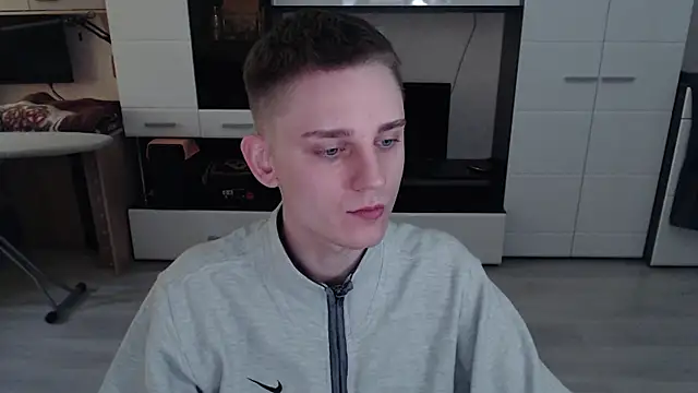 angryzan online show from October 10, 2025, 5:08 am