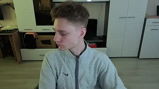 angryzan online show from March 13, 2026, 6:07 am