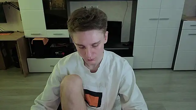 angryzan online show from March 16, 2026, 6:17 am