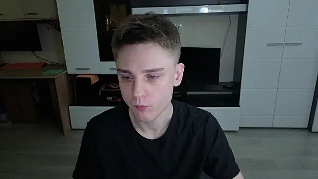 Snapshot of angryzan chatting on February 20, 2026, 5:04 am angryzan online show from February 20, 2026, 5:04 am