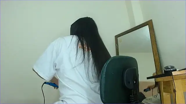 Snapshot of hairy_pussywet chatting on February 20, 2025, 12:19 am hairy pussywet online show from February 20, 2025, 12:19 am