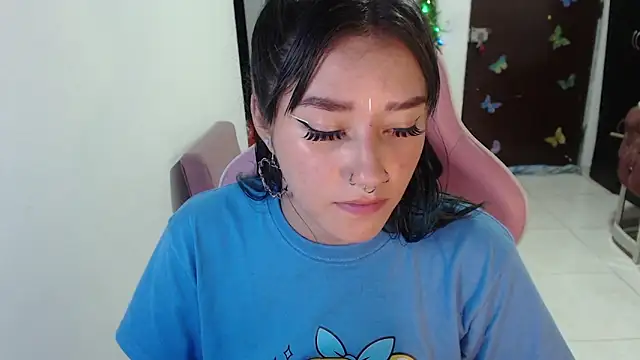 Snapshot of littleangel1_m chatting on January 8, 2026, 9:43 pm littleangel1 m online show from January 8, 2026, 9:43 pm