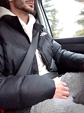 Snapshot of Zeefy chatting on November 20, 2025, 7:09 am Zeefy online show from November 20, 2025, 7:09 am