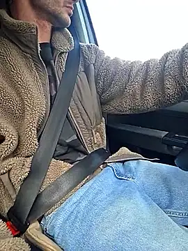 Zeefy online show from April 15, 2026, 2:43 pm