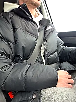 Snapshot of Zeefy chatting on November 30, 2025, 9:21 am Zeefy online show from November 30, 2025, 9:21 am