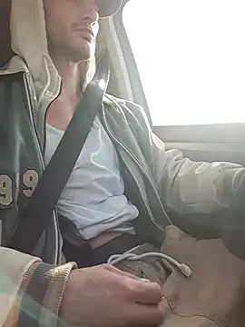 Snapshot of Zeefy chatting on March 12, 2025, 7:35 am Zeefy online show from March 12, 2025, 7:35 am