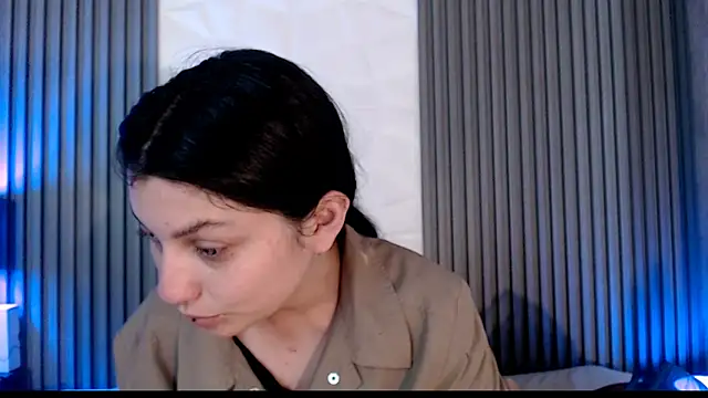 sophy rock online show from September 26, 2025, 2:46 pm