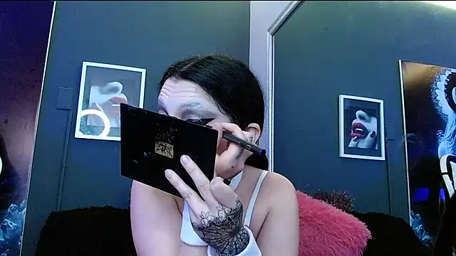 sophy rock online show from March 19, 2025, 2:13 pm