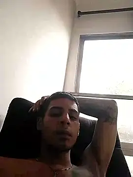 Tattohott online show from September 25, 2025, 12:33 pm