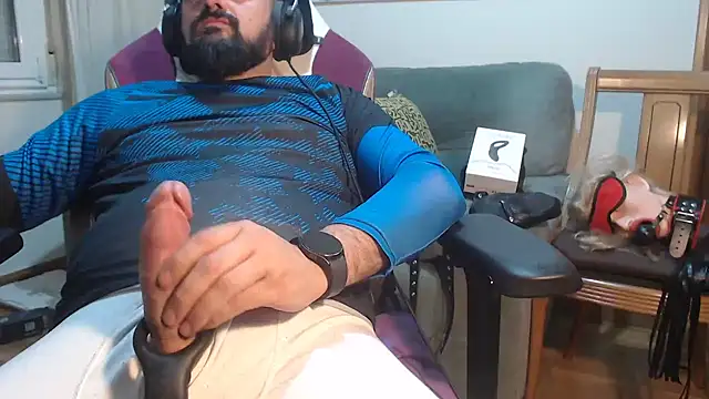 Snapshot of master4subslut chatting on December 14, 2025, 2:29 am master4subslut online show from December 14, 2025, 2:29 am