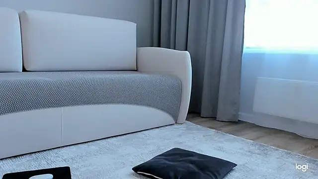 AmelinaLove online show from April 9, 2026, 6:30 am