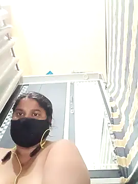 Shoni   online show from December 22, 2025, 4:18 pm