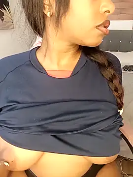 kitty  blackgl online show from March 10, 2025, 3:20 pm