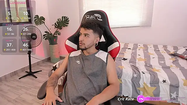 ftmphilip  online show from October 21, 2025, 5:56 pm