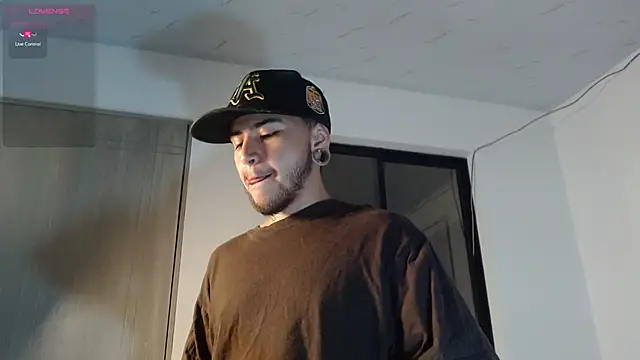 ftmphilip  online show from January 5, 2026, 11:08 pm