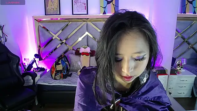 Snapshot of Moon_Water__ chatting on June 2, 2026, 11:32 am Moon Water online show from June 2, 2026, 11:32 am