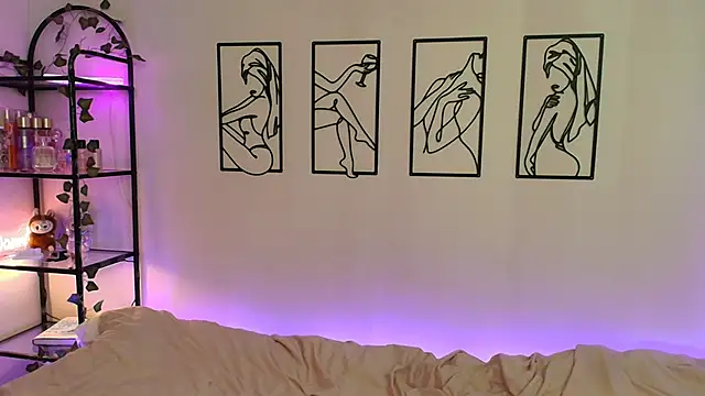 Megan Rodrigo online show from October 15, 2025, 7:22 pm