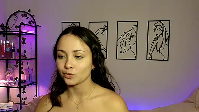 Megan Rodrigo online show from October 10, 2025, 7:15 pm