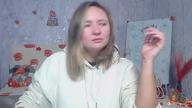 SallyVerda online show from November 21, 2025, 6:51 pm