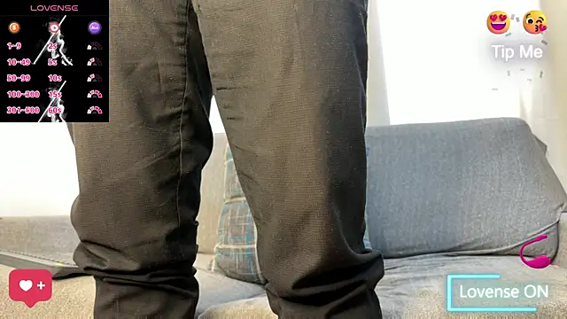 Tom blunt96 online show from November 8, 2025, 12:31 pm