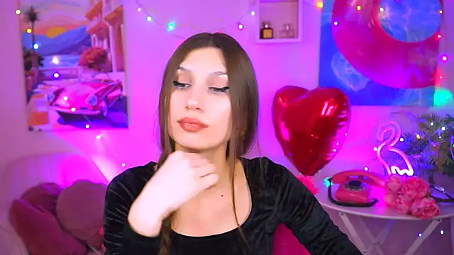 Snapshot of MollyPerry chatting on February 19, 2025, 7:16 pm MollyPerry online show from February 19, 2025, 7:16 pm