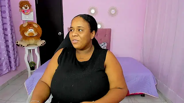 Snapshot of bbw_charlote chatting on February 15, 2026, 12:26 pm bbw charlote online show from February 15, 2026, 12:26 pm