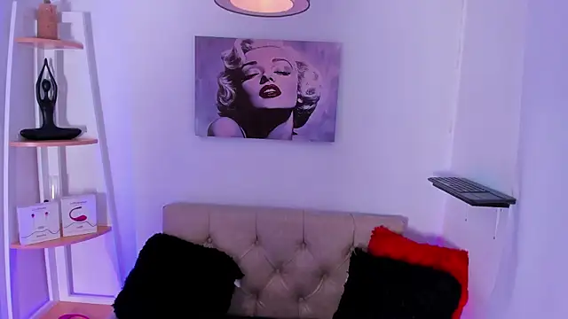 ginevra boobs online show from October 4, 2025, 7:04 pm