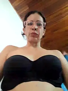 Snapshot of NATALIA_MAGICK chatting on December 18, 2024, 9:40 pm NATALIA MAGICK online show from December 18, 2024, 9:40 pm