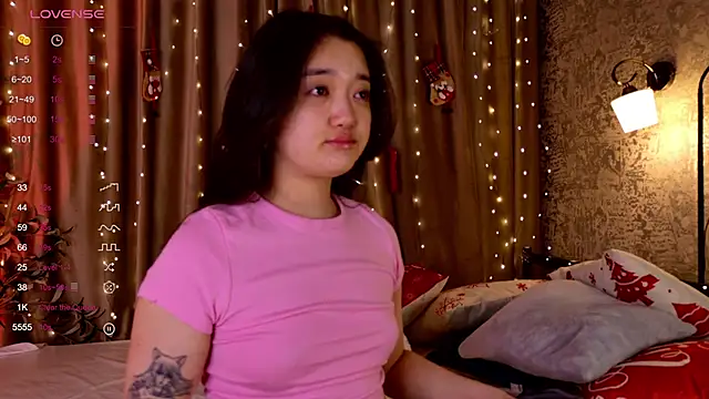 FreyaRaya online show from January 7, 2026, 3:11 am