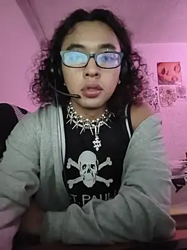 Snapshot of angelsdustxxx chatting on October 21, 2025, 6:24 am angelsdustxxx online show from October 21, 2025, 6:24 am