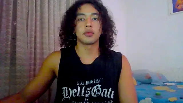 Snapshot of angelsdustxxx chatting on September 30, 2025, 4:29 am angelsdustxxx online show from September 30, 2025, 4:29 am