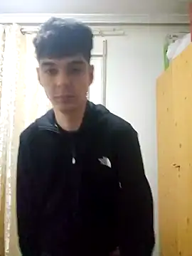 Snapshot of Maybach_ chatting on January 11, 2025, 4:03 pm Maybach online show from January 11, 2025, 4:03 pm