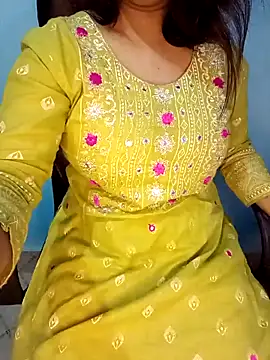 Snapshot of Dayna-36 chatting on March 3, 2025, 5:09 pm Dayna-36 online show from March 3, 2025, 5:09 pm