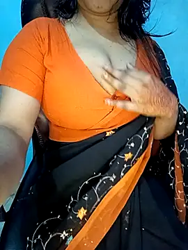 Snapshot of Dayna-36 chatting on February 20, 2025, 4:25 pm Dayna-36 online show from February 20, 2025, 4:25 pm