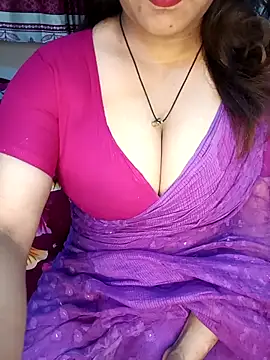 Snapshot of Dayna-36 chatting on November 8, 2025, 4:32 pm Dayna-36 online show from November 8, 2025, 4:32 pm