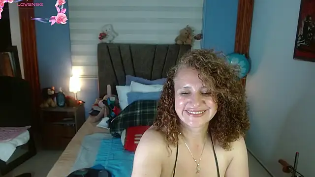 Nadia 84 online show from April 13, 2026, 1:04 pm