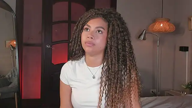 nayah   online show from February 12, 2026, 7:57 pm