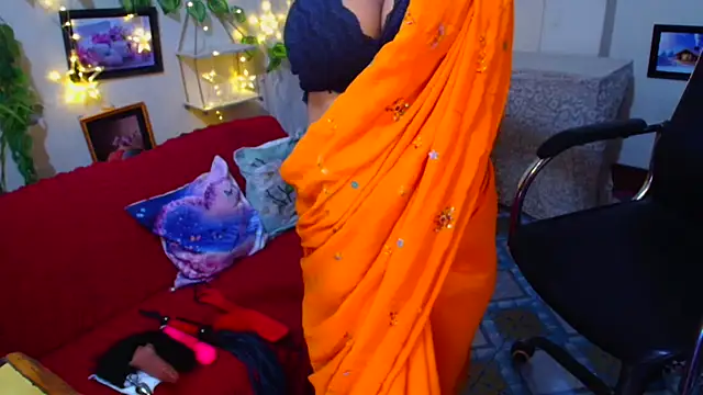 SnoowForYou online show from October 18, 2025, 1:35 pm