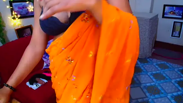 SnoowForYou online show from October 20, 2025, 12:02 am