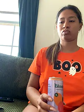 VanessaBling online show from October 11, 2025, 3:13 pm