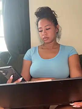 Snapshot of VanessaBling chatting on February 20, 2026, 3:36 pm VanessaBling online show from February 20, 2026, 3:36 pm