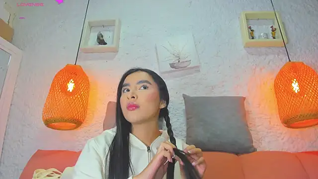 emiily s online show from October 22, 2025, 12:04 pm