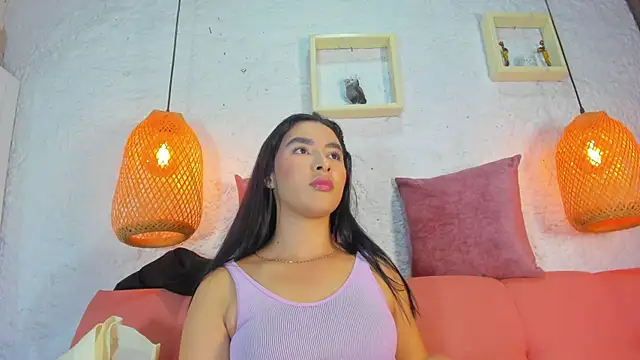 emiily s online show from November 11, 2025, 12:11 pm